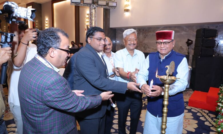बढ़ती वरिष्ठ नागरिक आबादी के बीच देखभाल सेवाओं को रोजगार और अर्थव्यवस्था से जोड़ने पर हुआ मंथन बढ़ती वरिष्ठ नागरिक आबादी के बीच देखभाल सेवाओं को रोजगार और अर्थव्यवस्था से जोड़ने पर हुआ मंथन