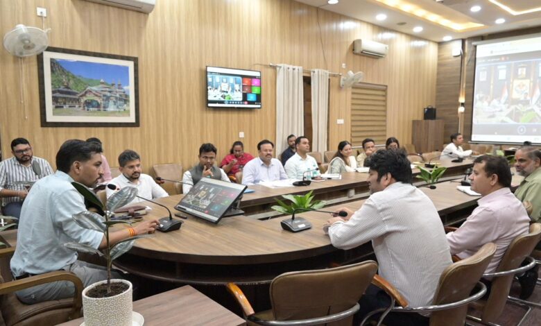 विशेष गहन पुनरीक्षण की आयोग की टीम ने की समीक्षा, प्रारूप-7 की आपत्तियों का पारदर्शिता के साथ सावधानीपूर्वक निस्तारण करने पर जोर