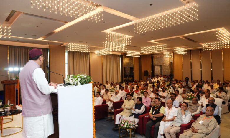 विकास और पर्यावरण के बीच संतुलन के साथ उत्तराखण्ड को आगे बढ़ाना हमारी प्राथमिकताः सीएम विकास और पर्यावरण के बीच संतुलन के साथ उत्तराखण्ड को आगे बढ़ाना हमारी प्राथमिकताः सीएम