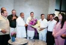 मुख्यमंत्री धामी ने देहरादून में सर्राफ मंडल की भव्य एग्जीबिशन का किया अवलोकन मुख्यमंत्री धामी ने देहरादून में सर्राफ मंडल की भव्य एग्जीबिशन का किया अवलोकन