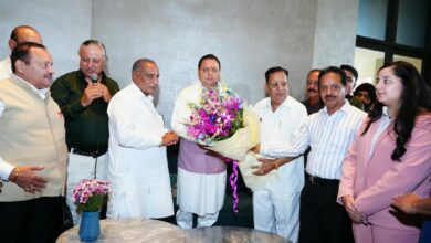 मुख्यमंत्री धामी ने देहरादून में सर्राफ मंडल की भव्य एग्जीबिशन का किया अवलोकन मुख्यमंत्री धामी ने देहरादून में सर्राफ मंडल की भव्य एग्जीबिशन का किया अवलोकन