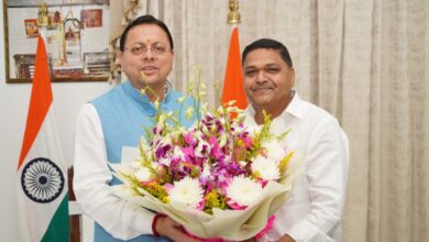 मुख्यमंत्री धामी से जिला सहकारी बैंक नैनीताल के नवनिर्वाचित अध्यक्ष ने की शिष्टाचार भेंट मुख्यमंत्री धामी से जिला सहकारी बैंक नैनीताल के नवनिर्वाचित अध्यक्ष ने की शिष्टाचार भेंट