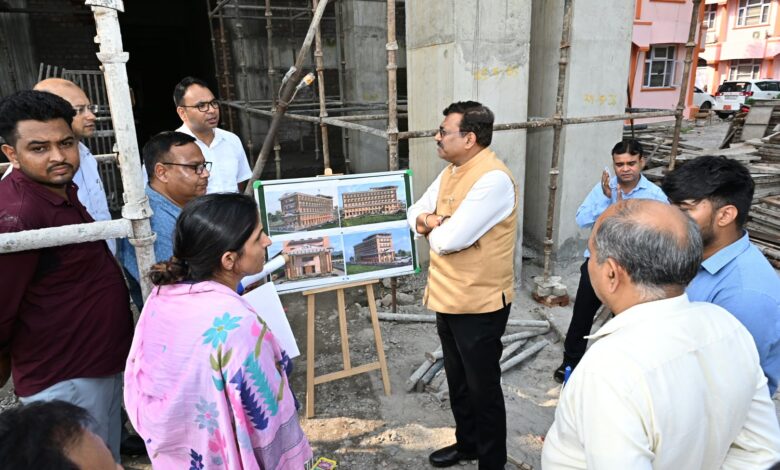 कुंभ मेला-2027 की तैयारियों को लेकर मुख्य सचिव ने निर्माण स्थलों का किया स्थलीय निरीक्षण