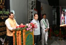 छात्र पाठ्यक्रम से आगे पढ़ें, आधुनिकता के साथ अपनी जड़ों से भी जुड़े रहें: मुख्य सचिव छात्र पाठ्यक्रम से आगे पढ़ें, आधुनिकता के साथ अपनी जड़ों से भी जुड़े रहें: मुख्य सचिव