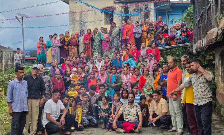 खतेणा गांव में श्रीकृष्ण जन्माष्टमी पर निकाली गई भव्य झांकी, मटकी फोड़ कार्यक्रम ने बांधा समां