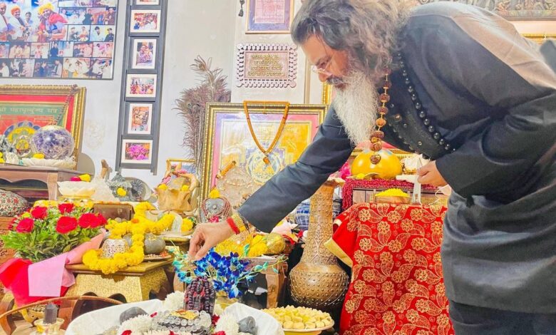 आर्यम गुरुदेव के सानिध्य में भव्य काली पूजा संपन्न! आर्यम गुरुदेव के सानिध्य में भव्य काली पूजा संपन्न!