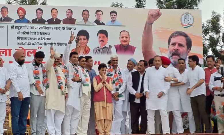 12 साल बाद कांग्रेस में हुई मेरी घर वापसी, उत्तराखंड को सुशासन और जनहित की सरकार देना मेरा संकल्प: रविंद्र सिंह आनंद 12 साल बाद कांग्रेस में हुई मेरी घर वापसी, उत्तराखंड को सुशासन और जनहित की सरकार देना मेरा संकल्प: रविंद्र सिंह आनंद