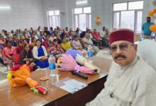 श्रमिक अपने पसीने से प्रदेश के विकास की नई इबारत लिख रहे हैं: महाराज