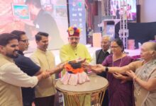 महाराज ने फिल्म “बीरा” का ट्रेलर, म्यूजिक, पोस्टर लांच किया महाराज ने फिल्म “बीरा” का ट्रेलर, म्यूजिक, पोस्टर लांच किया