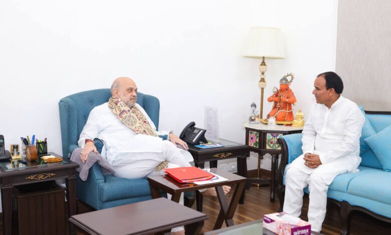 केंद्रीय गृह एवं सहकारिता मंत्री अमित शाह से मिले कैबिनेट मंत्री डॉ. धन सिंह रावत केंद्रीय गृह एवं सहकारिता मंत्री अमित शाह से मिले कैबिनेट मंत्री डॉ. धन सिंह रावत