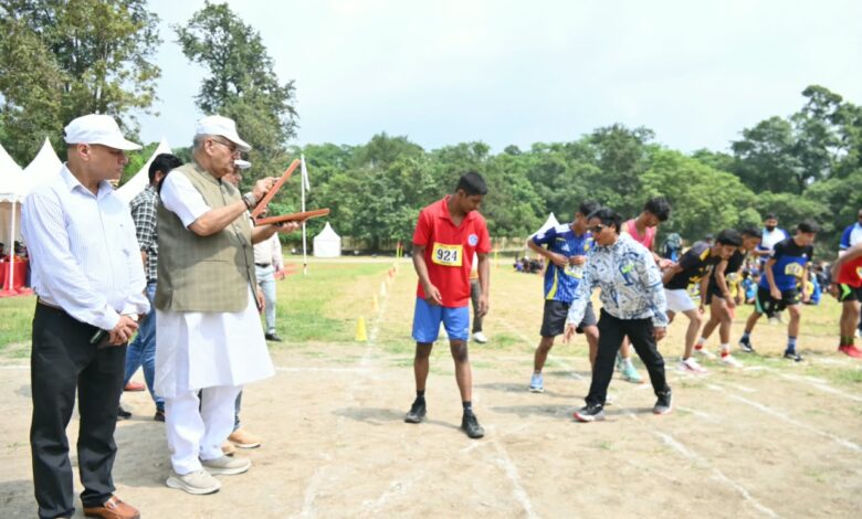 कैबिनेट मंत्री गणेश जोशी ने किया मसूरी विधानसभा क्षेत्र में विधायक खेलकूद प्रतियोगिता का शुभारम्भ कैबिनेट मंत्री गणेश जोशी ने किया मसूरी विधानसभा क्षेत्र में विधायक खेलकूद प्रतियोगिता का शुभारम्भ