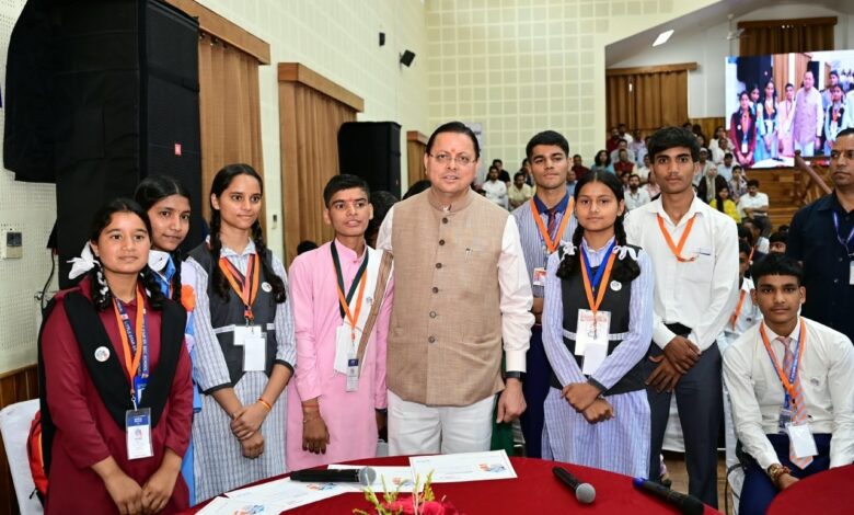 युवाओं के विचार विकसित उत्तराखण्ड के निर्माण में निभाएंगे महत्वपूर्ण भूमिका : मुख्यमंत्री