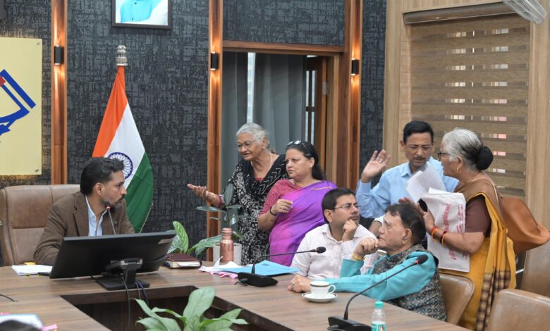राज्य आंदोलनकारियों के चिन्हीकरण समिति की बैठक सौहार्दपूर्ण माहौल में हुई सम्पन्न राज्य आंदोलनकारियों के चिन्हीकरण समिति की बैठक सौहार्दपूर्ण माहौल में हुई सम्पन्न