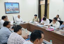 लैंड फ्रॉड समन्वय समिति की बैठक में 56 प्रकरणों की हुई समीक्षा, 12 मामलों का निस्तारण लैंड फ्रॉड समन्वय समिति की बैठक में 56 प्रकरणों की हुई समीक्षा, 12 मामलों का निस्तारण