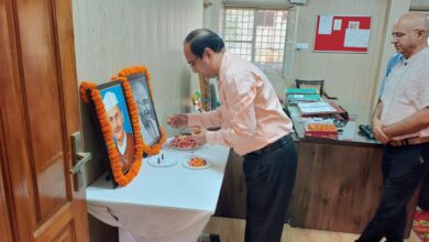 मुख्य चिकित्सा अधिकारी कार्यालय देहरादून में मनाई गई महात्मा गांधी एवं लाल बहादुर शास्त्री जी की जयंती