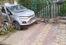 कोटद्वार में कार ने दो बच्चों को कुचला, एक की दर्दनाक मौत, दूसरे की हालत गंभीर कोटद्वार में कार ने दो बच्चों को कुचला, एक की दर्दनाक मौत, दूसरे की हालत गंभीर