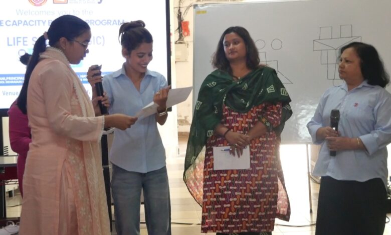 एडिफाई वर्ल्ड स्कूल में “लाइफ स्किल्स” पर क्षमता निर्माण कार्यक्रम, 60 से अधिक शिक्षकों ने जाना लाइफ स्किल्स का महत्व एडिफाई वर्ल्ड स्कूल में “लाइफ स्किल्स” पर क्षमता निर्माण कार्यक्रम, 60 से अधिक शिक्षकों ने जाना लाइफ स्किल्स का महत्व