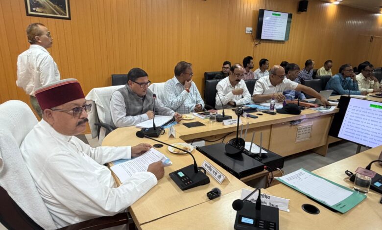 प्राथमिकता से करें नदियों का चैनेलाइजेशन: महाराज प्राथमिकता से करें नदियों का चैनेलाइजेशन: महाराज