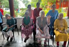 दिव्यांगजनों को मतदान के प्रति किया जागरूक, शत-प्रतिशत मतदान का आह्वान दिव्यांगजनों को मतदान के प्रति किया जागरूक, शत-प्रतिशत मतदान का आह्वान