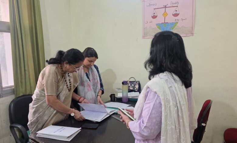 महिला आयोग अध्यक्ष कुसुम कण्डवाल ने ‘सखी वन स्टॉप सेंटर’ का किया औचक निरीक्षण; व्यवस्थाओं व केस निस्तारण की ली विस्तृत जानकारी महिला आयोग अध्यक्ष कुसुम कण्डवाल ने ‘सखी वन स्टॉप सेंटर’ का किया औचक निरीक्षण; व्यवस्थाओं व केस निस्तारण की ली विस्तृत जानकारी