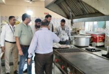 धामी सरकार में खाद्य सुरक्षा को लेकर सख्ती, दून मेडिकल कॉलेज और देवभूमि यूनिवर्सिटी के मेस-कैफेटेरिया बंद करने के निर्देश