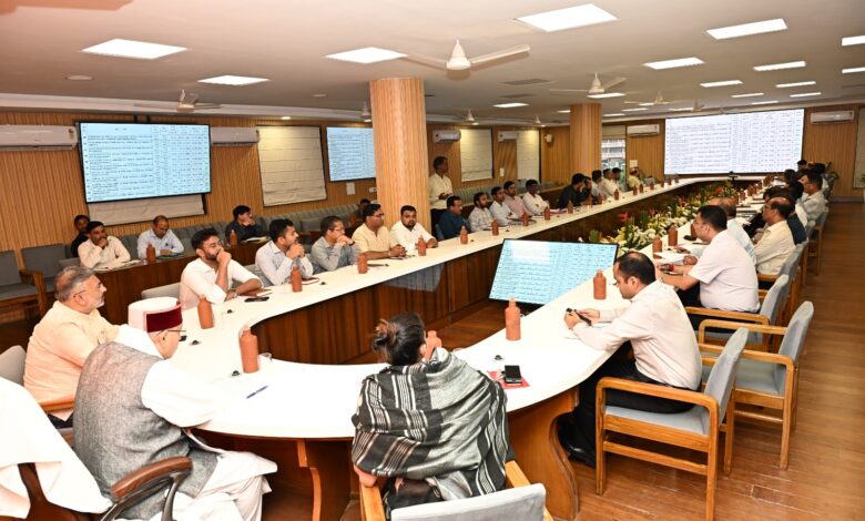 चारधाम यात्रा में अब तक 59.08 लाख से अधिक श्रद्धालुओं ने किए दर्शन: सतपाल महाराज चारधाम यात्रा में अब तक 59.08 लाख से अधिक श्रद्धालुओं ने किए दर्शन: सतपाल महाराज