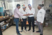 त्योहारी सीजन में खाद्य सुरक्षा विभाग का एक्शन तेज, राजपुर रोड के नामी कैफे-रेस्टोरेंट में छापेमारी त्योहारी सीजन में खाद्य सुरक्षा विभाग का एक्शन तेज, राजपुर रोड के नामी कैफे-रेस्टोरेंट में छापेमारी