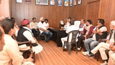 भाजपा सरकार की जनविरोधी नीतियों एवं प्रदेश की ज्वलंत समस्याओं को लेकर जनता के बीच पहुंचेगी कांग्रेस भाजपा सरकार की जनविरोधी नीतियों एवं प्रदेश की ज्वलंत समस्याओं को लेकर जनता के बीच पहुंचेगी कांग्रेस