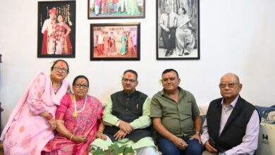 कैबिनेट मंत्री गणेश जोशी ने गोर्खाली समाज के वरिष्ठजनों से लिया आशीर्वाद, दशैं एवं विजयादशमी की दी शुभकामनाएं