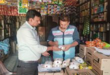 त्योहारी सीजन में खाद्य संरक्षा विभाग का बड़ा अभियान, मिठाइयों से मिड-डे मील तक 32 नमूने जांच को भेजे त्योहारी सीजन में खाद्य संरक्षा विभाग का बड़ा अभियान, मिठाइयों से मिड-डे मील तक 32 नमूने जांच को भेजे
