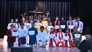 विद्यार्थियों के मधुर-मनमोहक सुरों और वाद्य संगीत के संगम से महक उठी विरासत साधना विद्यार्थियों के मधुर-मनमोहक सुरों और वाद्य संगीत के संगम से महक उठी विरासत साधना