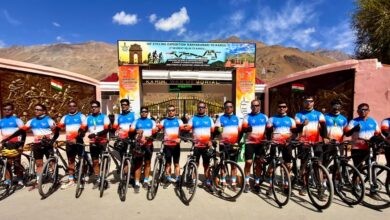 एवरेस्ट से कारगिल तक: भारतीय वायुसेना के विंग कमांडर विक्रांत उनियाल ने रचा एक और गौरवशाली इतिहास एवरेस्ट से कारगिल तक: भारतीय वायुसेना के विंग कमांडर विक्रांत उनियाल ने रचा एक और गौरवशाली इतिहास